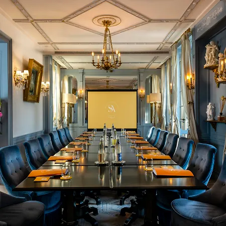 Hotel Saint-ange 5*