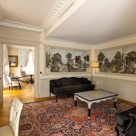 Saint-ange Hotel 5*